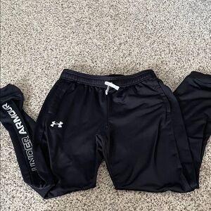 Under Armour Black Track joggers boys youth large